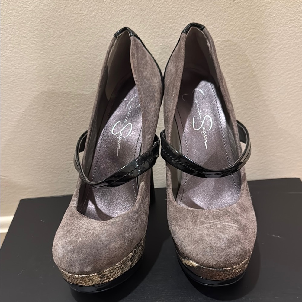 Jessica Simpson Gray and Black Mary Jane Heels EUC